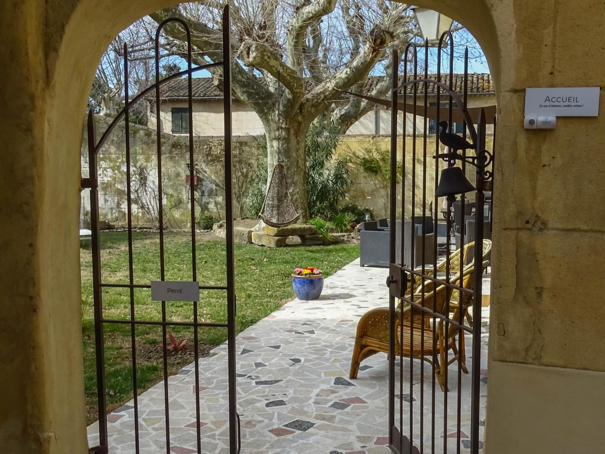 Clos St Pierre de Fraisse Aviñón Exterior foto